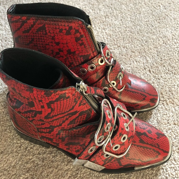 Topshop Alex Leather Low Ankle Boots - Picture 2 of 3